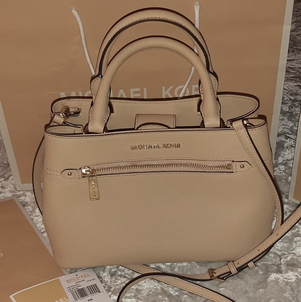 MICHAEL KORS HAILEE SAFFIANO SMALL LEATHER SATCHEL - Picture 2 of 16